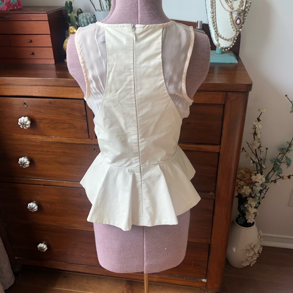 Peplum pink faux leather tank - Picture 3 of 6